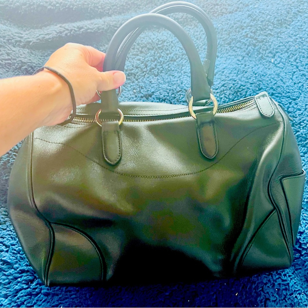 EUC Polo Ralph Lauren leather handbag.